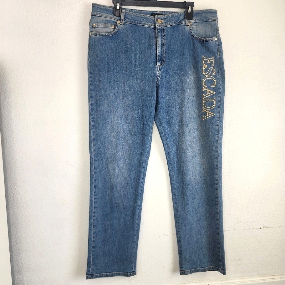 🌸 Escada | Straight‎ Leg Jean, size 44